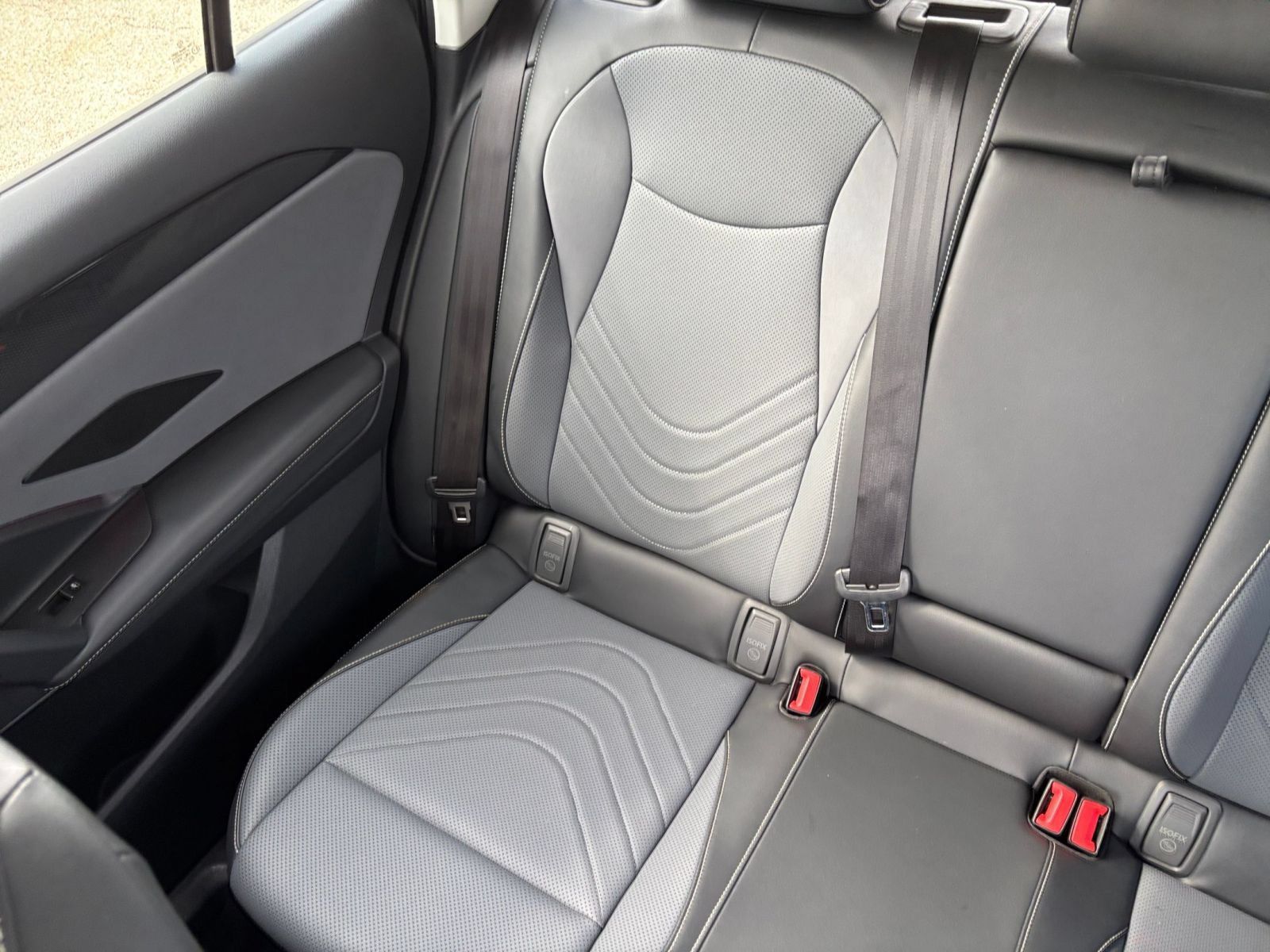 Used 2026 Volkswagen Tiguan SE AWD/4WD image 40