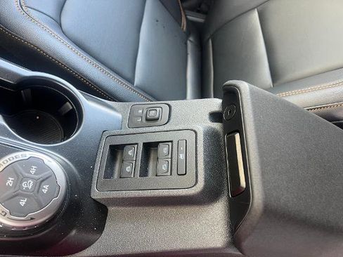 Used 2023 Ford Bronco Badlands w/ Sasquatch Package image 20