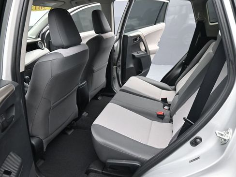 Used 2013 Toyota RAV4 LE image 16