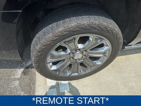 Used 2015 GMC Yukon XL Denali w/ Premium Package AWD/4WD image 6