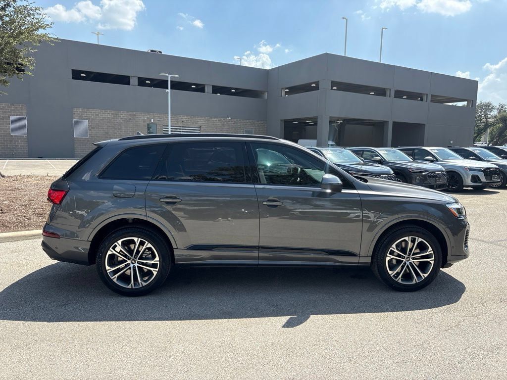 New 2026 Audi Q7 2.0T Premium Plus AWD/4WD image 4