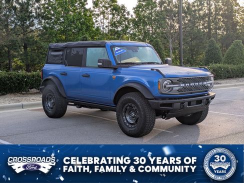 Certified 2025 Ford Bronco Badlands AWD/4WD image 1