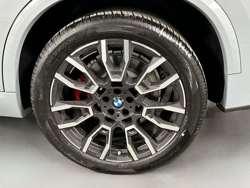 New 2026 BMW X5 xDrive50e image 23