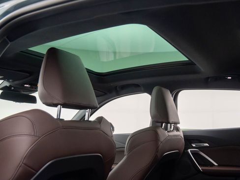 Certified 2025 BMW X2 xDrive28i image 17