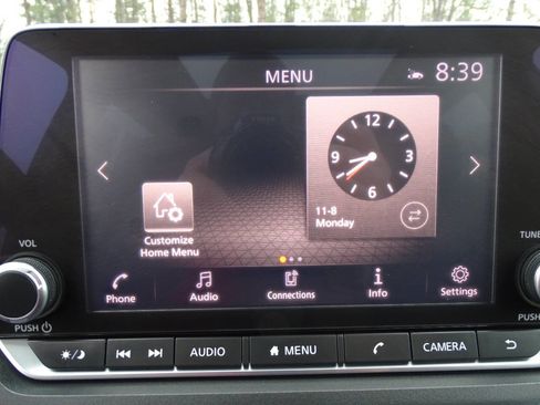 Used 2021 Nissan Rogue SV image 28