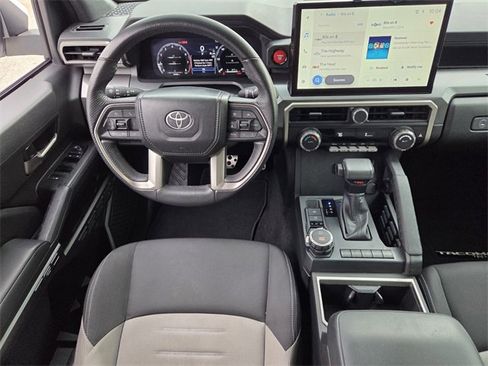 Used 2024 Toyota Tacoma TRD Sport image 14