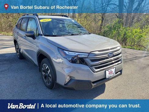 Certified 2025 Subaru Forester Premium AWD/4WD image 7