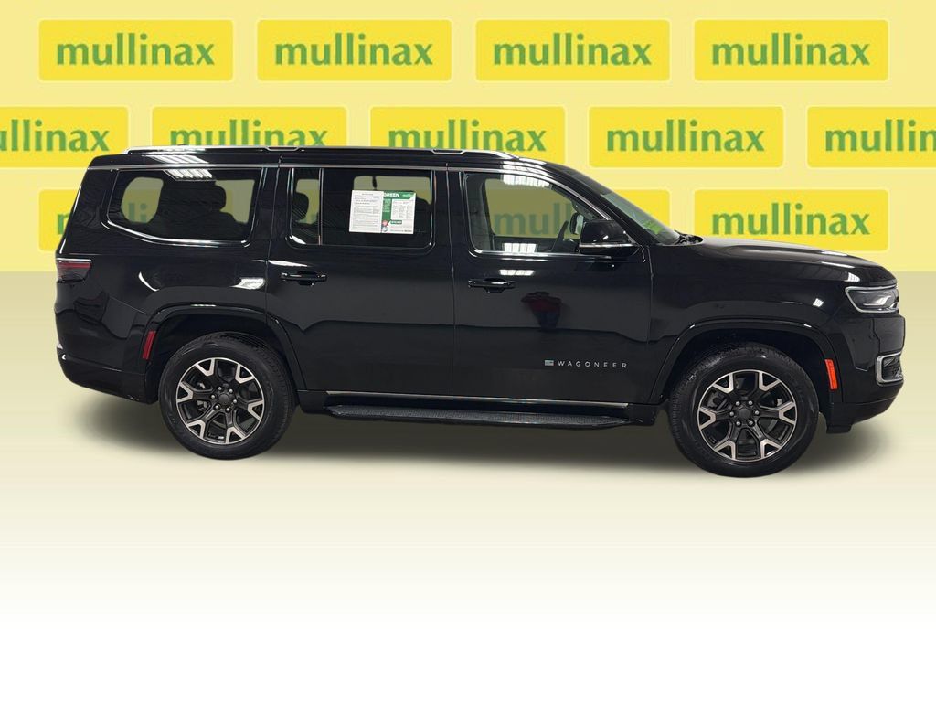 Used 2023 Jeep Wagoneer Series III w/ Preferred Equipment Group RWD image 22