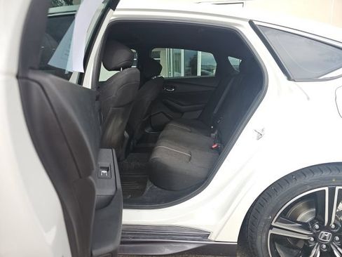 Used 2023 Honda Accord Sport image 8