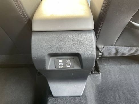 Used 2024 Subaru Crosstrek 2.0i Premium AWD/4WD image 31
