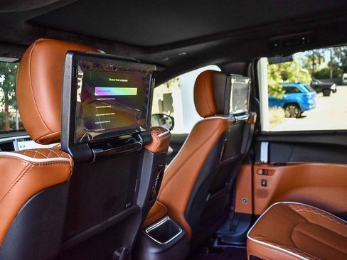 New 2026 Chrysler Pacifica Pinnacle w/ Trailer Tow Group image 20