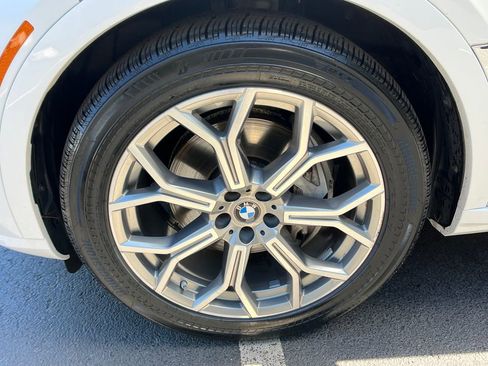 Used 2023 BMW X7 xDrive40i w/ Premium Package AWD/4WD image 26