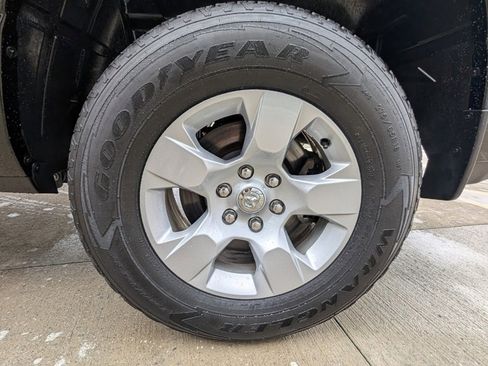 Used 2024 RAM 1500 Big Horn image 39