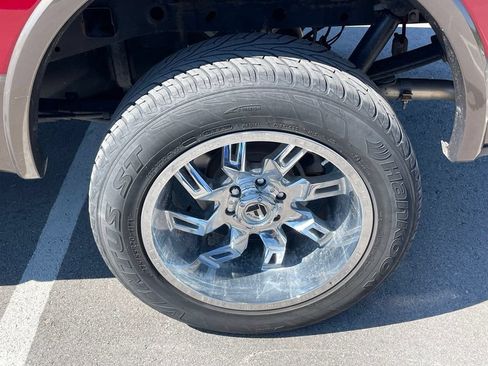 Used 2015 Ford F150 Lariat AWD/4WD image 8