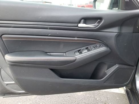 Used 2020 Nissan Altima 2.0 SR image 16