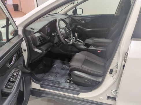 Used 2024 Subaru Outback Premium AWD/4WD image 16