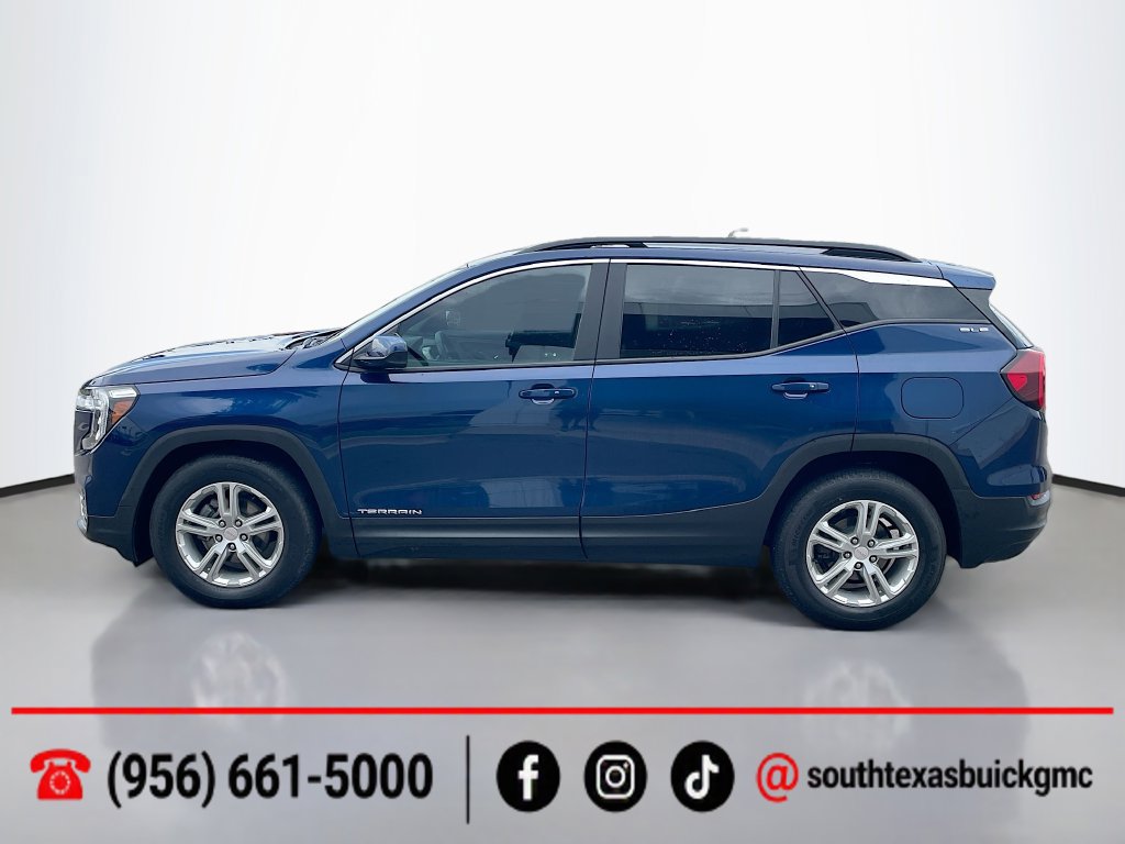 Used 2022 GMC Terrain SLE w/ Driver Convenience Package FWD image 3
