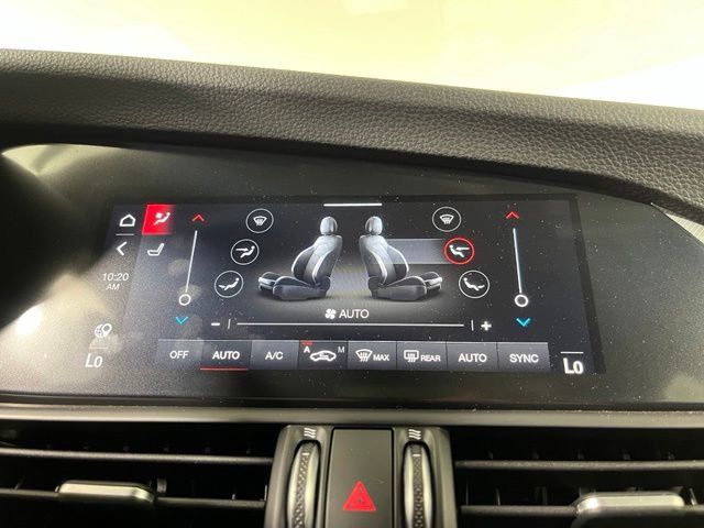 Used 2026 Alfa Romeo Giulia AWD w/ Driving Assist Package image 33