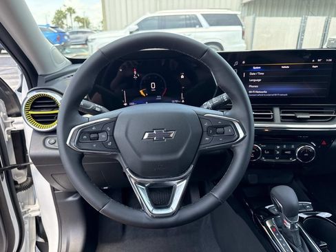 Used 2025 Chevrolet Trax ACTIV w/ Driver Confidence Package FWD image 26