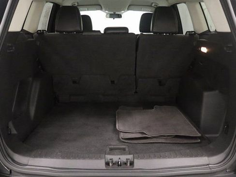 Used 2018 Ford Escape SE w/ SE Sport Appearance Package FWD image 18