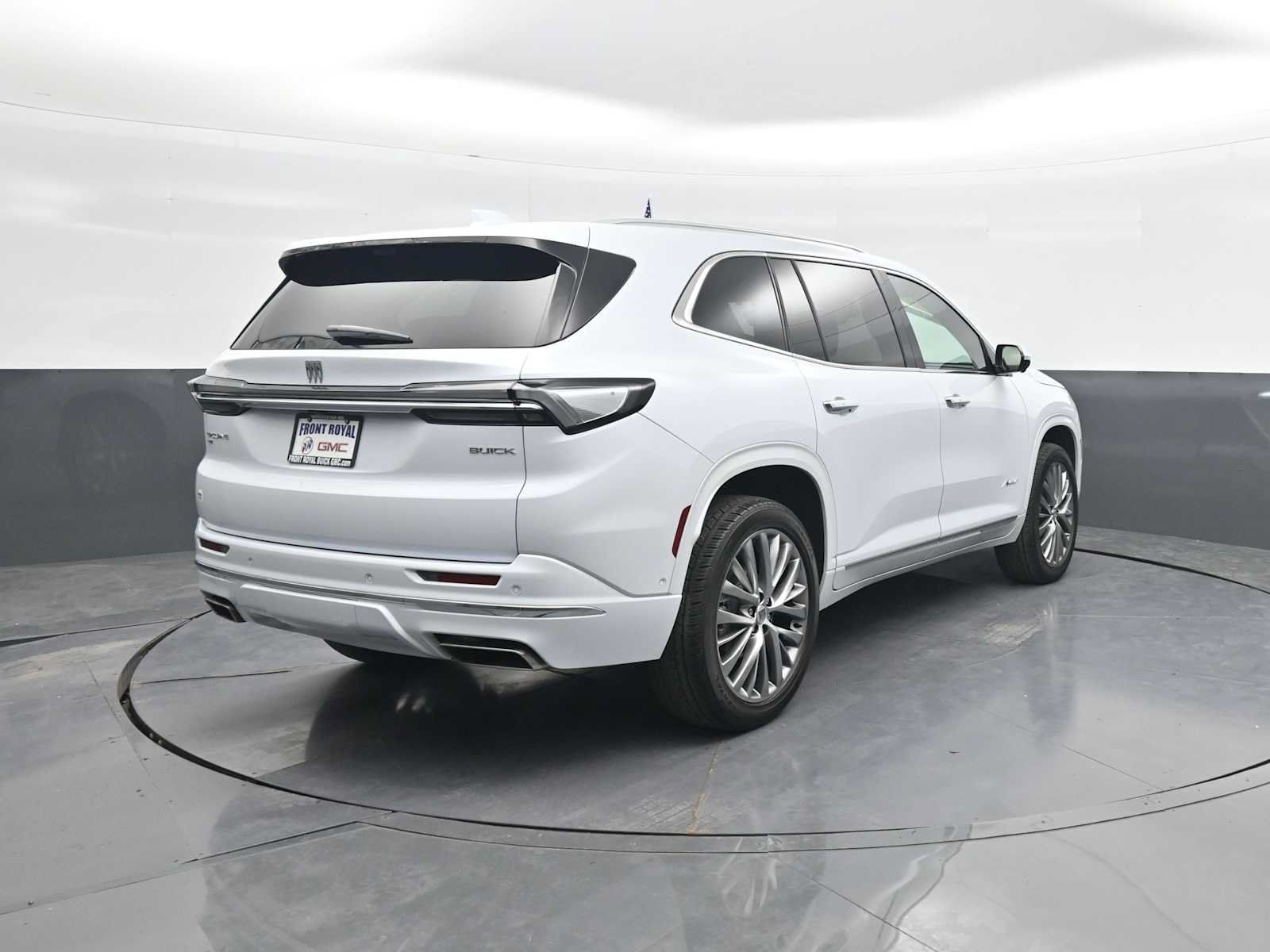 Used 2026 Buick Enclave Avenir w/ Super Cruise Package AWD/4WD image 7