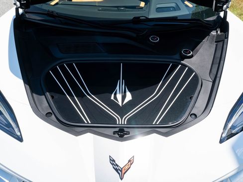 Used 2022 Chevrolet Corvette Stingray Preferred Cpe w/ Battery Protection Package RWD image 16