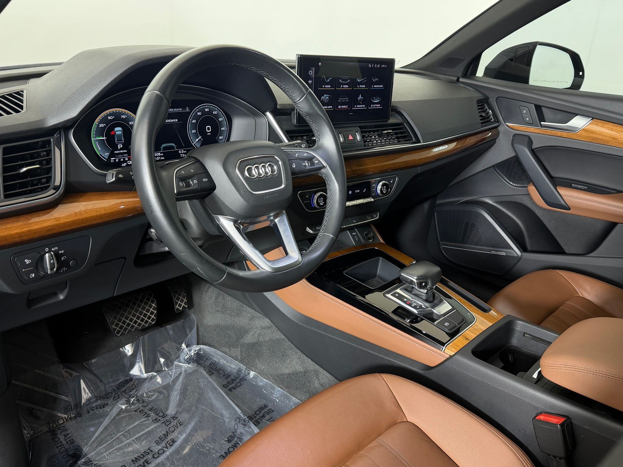 Used 2021 Audi Q5 e Premium Plus w/ Premium Plus Package AWD/4WD image 4