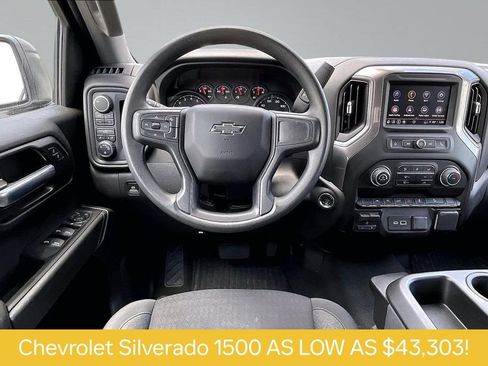 Used 2025 Chevrolet Silverado 1500 Custom Trail Boss w/ LPO, Dark Essentials Package AWD/4WD image 5