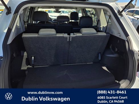Used 2023 Volkswagen Tiguan SE FWD image 24