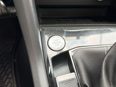 New 2026 Volkswagen Taos SE FWD image 26