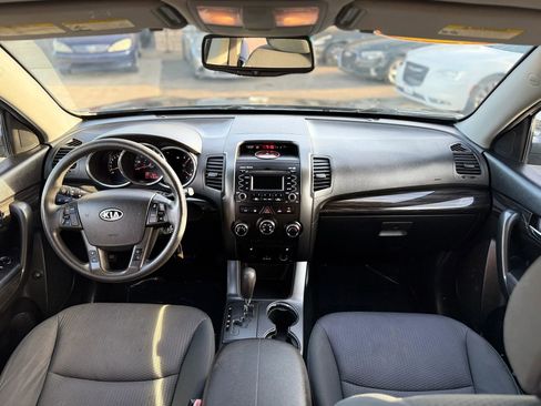Used 2012 Kia Sorento LX w/ Convenience Pkg image 31