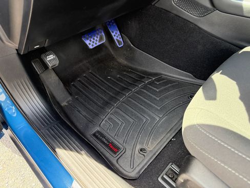 Used 2022 Dodge Challenger R/T Scat Pack RWD image 24