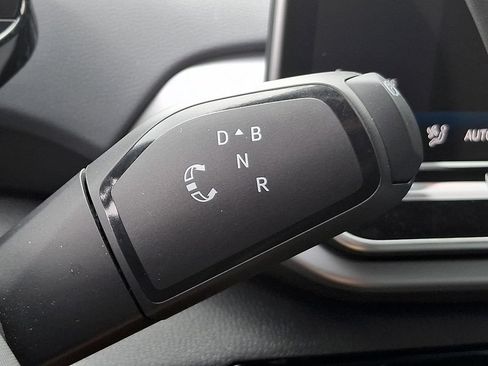 Used 2025 Volkswagen ID.4 Pro RWD image 15