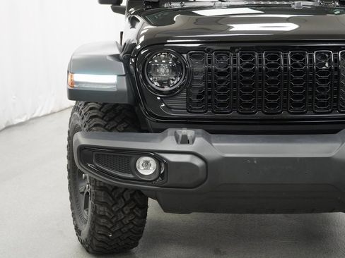Certified 2024 Jeep Wrangler Willys image 7