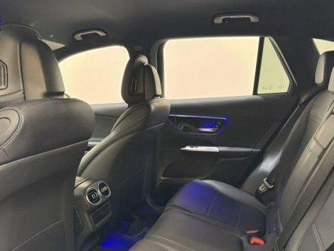 Certified 2025 Mercedes-Benz GLC 300 image 12