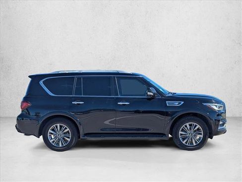 Used 2022 INFINITI QX80 Luxe w/ Cargo Package image 4