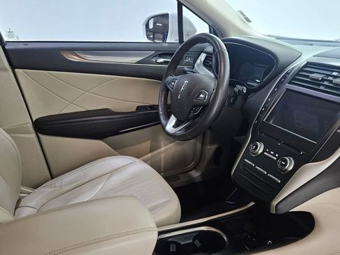 Used 2019 Lincoln MKC Premiere image 42