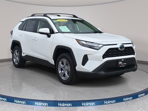 Used 2024 Toyota RAV4 LE image 1