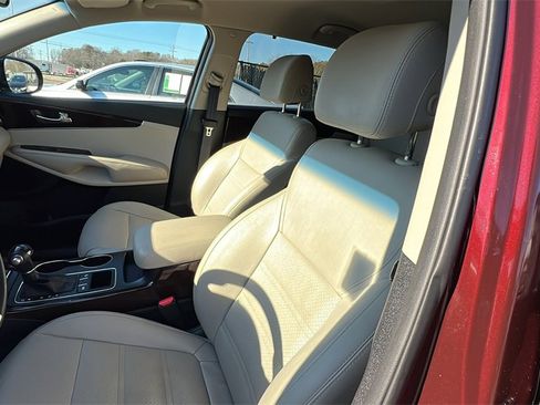 Used 2017 Kia Sorento EX image 14
