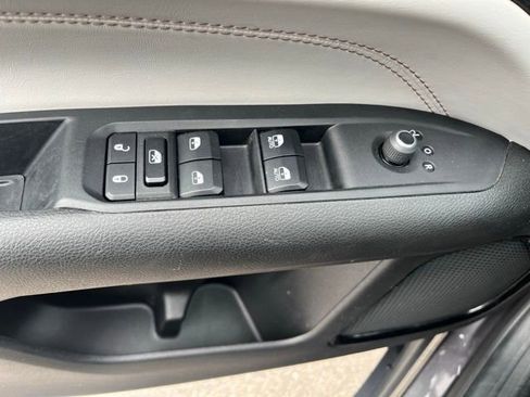 Used 2024 Jeep Compass Limited image 21