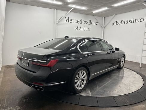 Used 2022 BMW 750i xDrive image 7