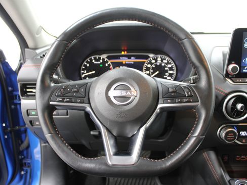 Used 2024 Nissan Sentra SR w/ SR Premium Package image 9