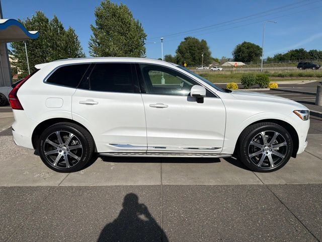 Used 2021 Volvo XC60 T5 Inscription AWD/4WD image 3