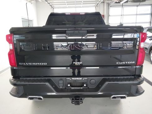 Used 2022 Chevrolet Silverado 1500 Custom Trail Boss w/ Safety Confidence Package AWD/4WD image 33