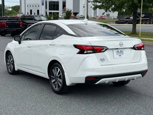 Used 2024 Nissan Versa SV w/ Trunk Package FWD image 10