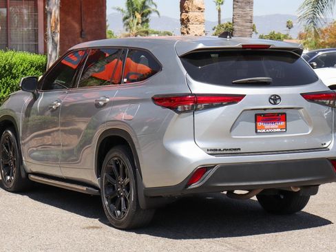 Used 2022 Toyota Highlander LE image 6