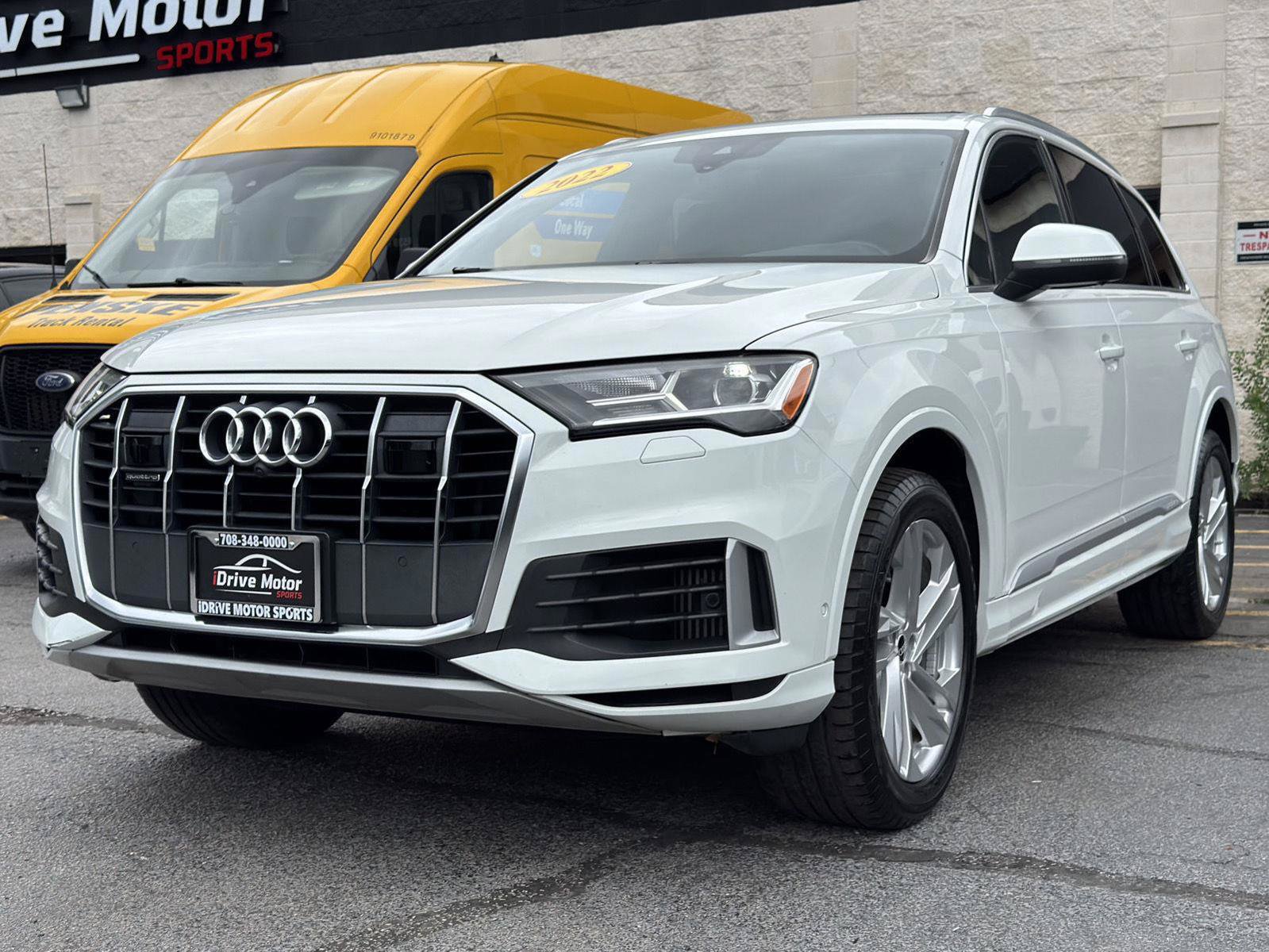 Used 2022 Audi Q7 3.0T Premium Plus w/ Premium Plus Package AWD/4WD image 2