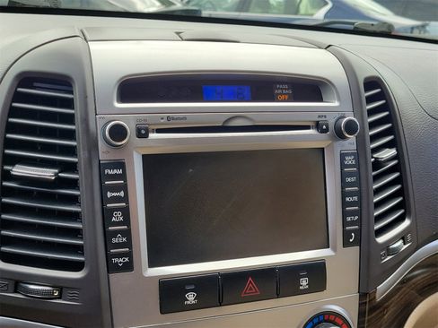 Used 2010 Hyundai Santa Fe GLS w/ Premium Pkg 2 image 18