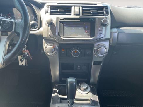 Used 2018 Toyota 4Runner SR5 Premium AWD/4WD image 11