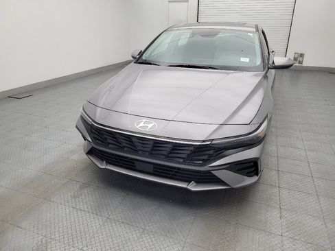 Used 2025 Hyundai Elantra SEL FWD image 15